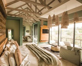 The Olive Exclusive All-Suite Hotel - Windhoek - Phòng ngủ