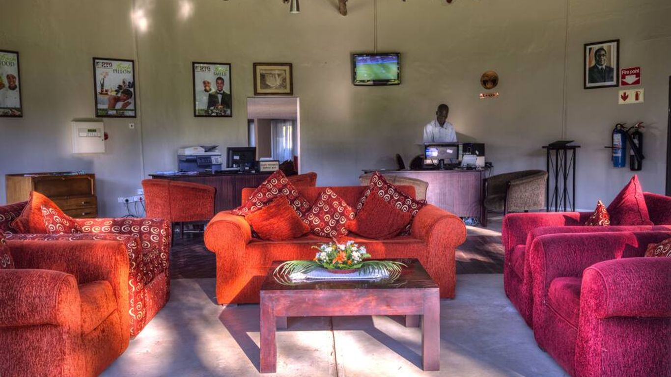 阿贊比西河酒店