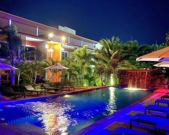 Hatzanda Lanta Resort - Sha Extra Plus - Ko Lanta - Pool