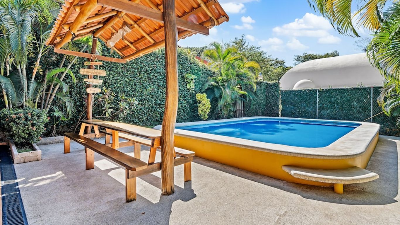 Hotel Tamarindo INN - 1 mi to Tamarindo Beach