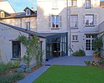 Couette et café Saumur - סאומו