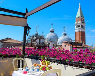 Hotel Colombina - ונציה - חדר שינה