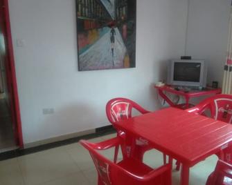 Murbs Hostel - Kisumu - Dining room