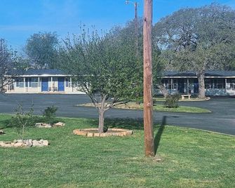 La Vista Motel - Burnet