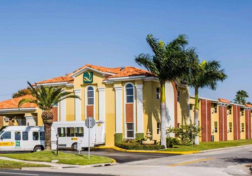 Quality Inn Airport Cruise Port C 91 C 2 1 1 Tampa Hotel Deals Reviews Kayak