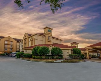 La Quinta Inn & Suites by Wyndham Myrtle Beach Broadway Area - Myrtle Beach - Edificio