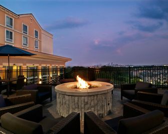 كورت يارد كنساس سيتي آت برياركليف - مدينة كانساس - مبنى