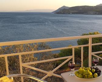 Kavos Bay Seafront Hotel - Agia Marina - Balcony