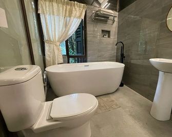 Villa Sri Kampung - Kuah - Baño