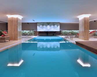 دوسو دوسي هوتلز آند سبا داونتاون - اسطنبول - حوض السباحة