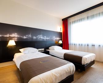 Bastion Hotel Vlaardingen - Vlaardingen - Schlafzimmer