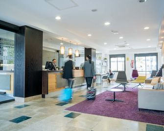 Compostela Suites - Madrid - Lobby