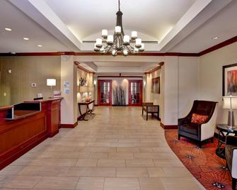 Holiday Inn Express Hotel & Suites Grand Rapids-North, An IHG Hotel - Walker - Lobby