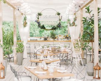 Chateau Mcely - Mcely - Restaurante