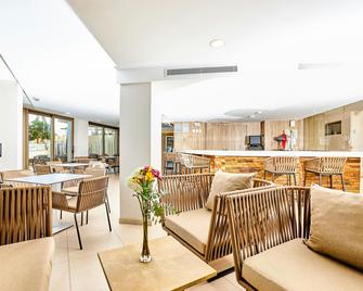 Leonardo Suites Hotel Mallorca Calvia - Calvia - Salónek