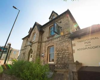 The Talbot Inn - Cirencester - Building