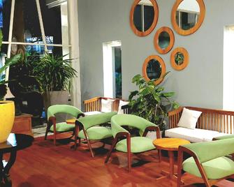 Hotel Transit Pasuruan - Pasuruan - Lobby