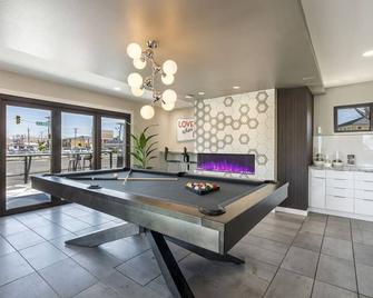 Midtown Marvel: Trendy Studio In The Hea - Reno - Property amenity