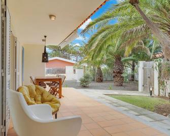 Canto de Ega. The perfect house for a family vacation, a 5-minute walk from the beach. - Porto Santo - Pátio