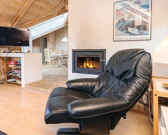 8 person holiday home in Fjerritslev-By Traum - Fjerritslev - Wohnzimmer