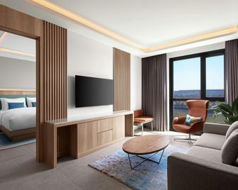 Courtyard by Marriott Dakar Diamniadio - Bargny Gouddau - Living room