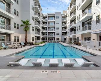 Midtown Houston Luxury Suite at River Oaks - Houston - Havuz