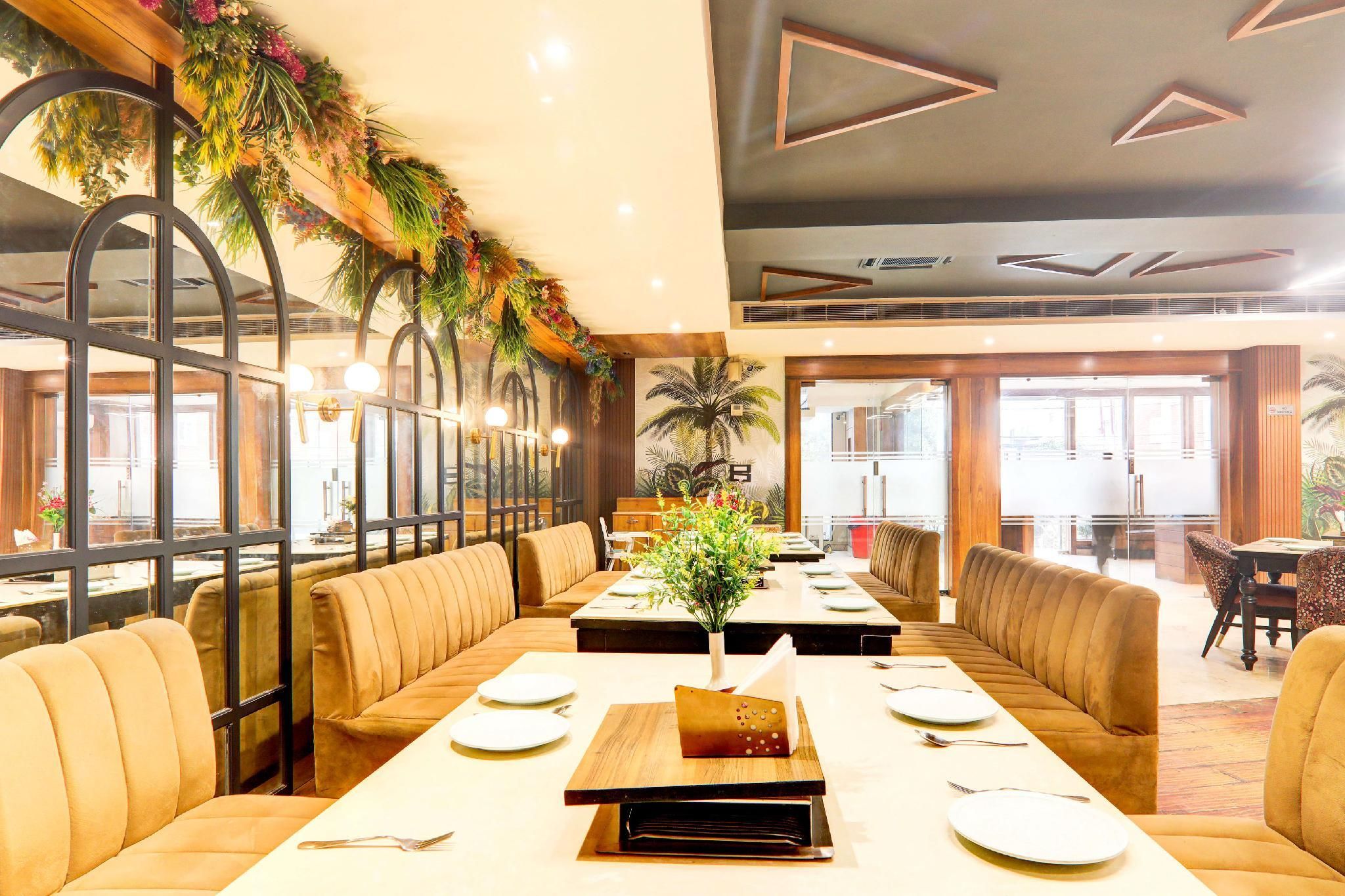 Fabhotel The Nawab's - לאקנאו - מסעדה