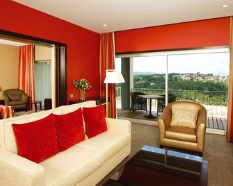 Hotel Casino Chaves - Chaves - Wohnzimmer