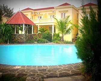 Golden Rod villa - Belle Mare - Pool