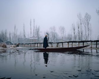 Radisson Collection Hotel & Spa, Riverfront Srinagar - Srinagar - Edificio