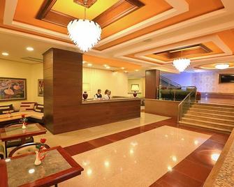 Hotel Austria - Tirana - Front desk