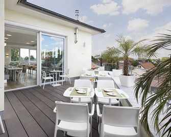 Taome Feng Shui Stadthotel Breisgau - Emmendingen - Balcón