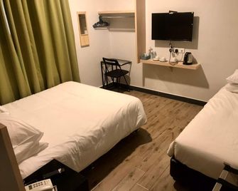 Yes Luxury Hotel - Bentong - Habitación