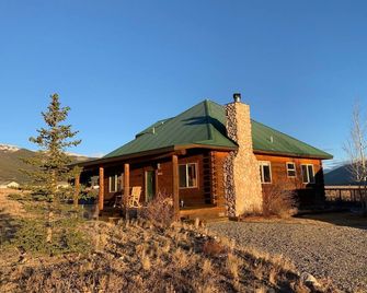 Dream cabin w/ stunning views near hot springs & town! - Buena Vista - Building