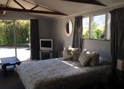 Quiet location. 5 minutes walk to town. - Picton - Bedroom