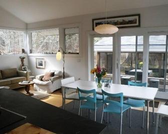 'Modern Gem Of A Home' - Truro - Dining room