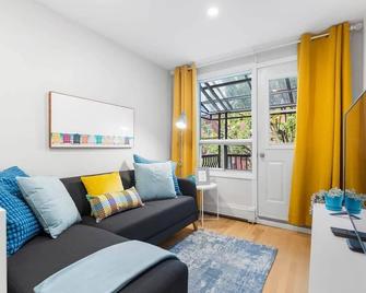 Charming 1 BR Apartment cozy and fully equipped - Montreal - Sala de estar