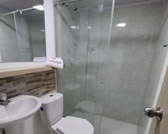 Hotel Adel - Manizales