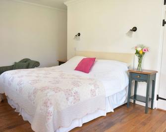 Old Selden Farm B&B - Angmering - Schlafzimmer