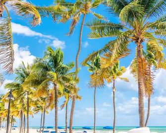 Sunset Bliss - Stylish 1B Retreat in Ft Lauderdale - Fort Lauderdale - Beach