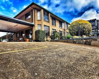 A Raceview Motor Inn - Toowoomba