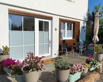Vacation apartment II Christopher, 1 bedroom - Heike and Günther, vacation apartment - Seeg - Patio