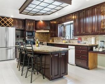 Spacious Private Getaway in Tulare Near Sequoia NP - Tulare - Kuchyň