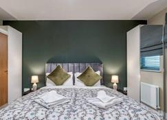 Central Belfast Apartments: Victoria - Belfast - Sovrum