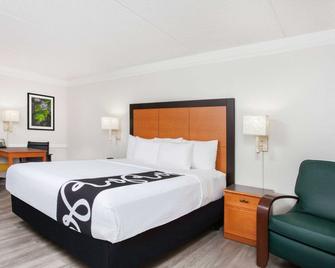 La Quinta Inn by Wyndham Fort Myers Central - Fort Myers - Yatak Odası