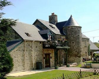 La Mare, Child-Friendly, Heated Pool & Great Facilities - Saint-Sauveur-le-Vicomte - Edificio