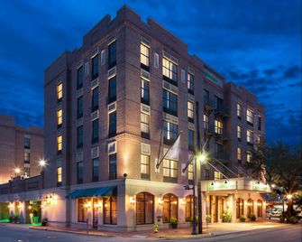 Holiday Inn Savannah Historic District By IHG - Savannah - Building