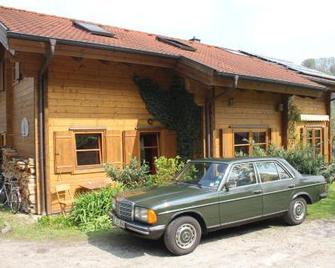 Holzhaus im Grünen B&B - Passau - Outdoor view