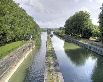 Auberge des Écluses - Carrières-sous-Poissy - Extérieur