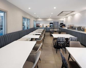 La Quinta Inn & Suites by Wyndham Asheville Downtown - Asheville - Restaurant